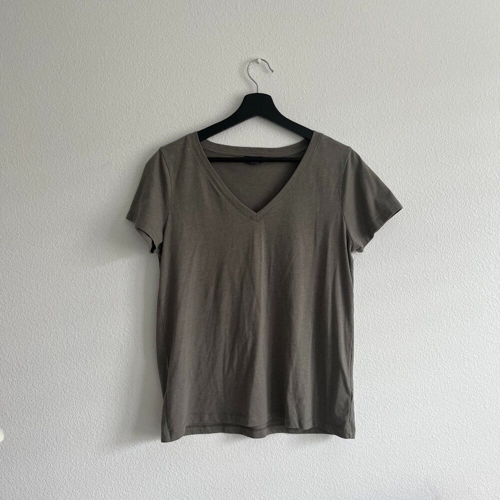 Splendid V-Neck Tee Khaki Green Size S